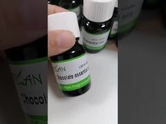 Olej eteryczny naturalny do jedzenia z igieł z jeleni dla żywności i napojów o smaku leśnym