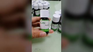 Esencja zapachowa w żelu pod prysznic o smaku granatu