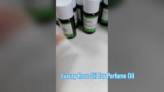 Olejek różany do perfum tworzących luksusowy zapach